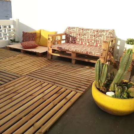 公寓 Nesha Flats *