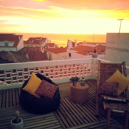 Nesha Flats Apartment Ericeira