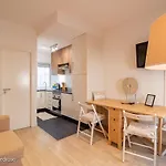 Nesha Flats Apartmán *