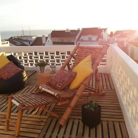 Nesha Flats 아파트