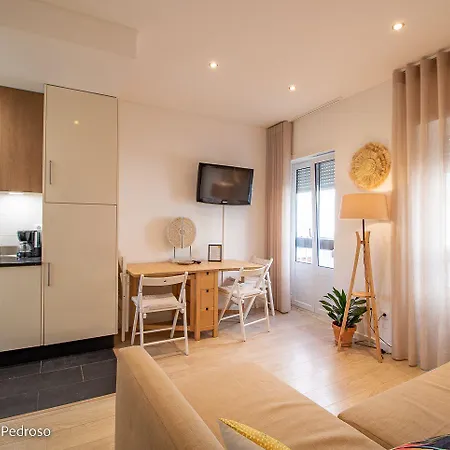 Nesha Flats 아파트 *